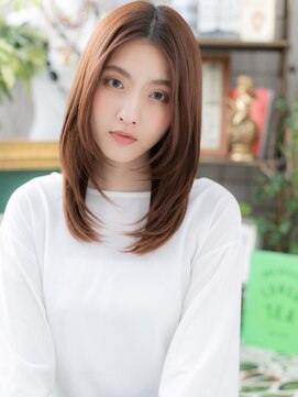 カバーヘア ブリス 志木南口駅前店(COVER HAIR bliss) センターパート暖色系カラー顔周りレイヤーc6志木20代30代40代