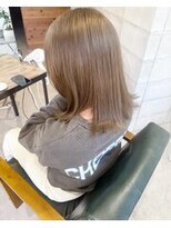 イル(ill)&nbsp;●［ページュカラー 透明感カラー ブリーチカラー