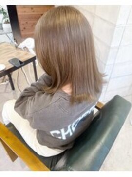 イル(ill) ●[ページュカラー 透明感カラー ブリーチカラー