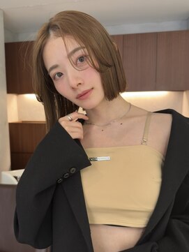 プロス(Pros) レイヤーカット/ブリーチなし透明感グレーベージュ/ぱつっとボブ