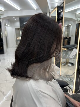 ラピス 渋谷本店(Lapis) インナーカラー/ホワイトシルバー/ボブレイヤーカット/髪質改善