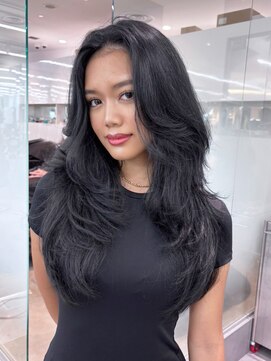 顔周りレイヤー黒髪小顔ロングおくれ毛韓国ヘア_F21082