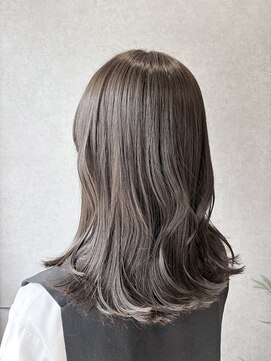 シーインフィニート 清澄白河 現代美術館MOT前店(C∞) ミディアムロブ/アッシュグレージュ/インディゴアッシュ