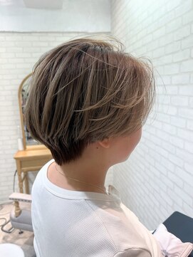 ニュード(niud) ハンサムショート × hightone