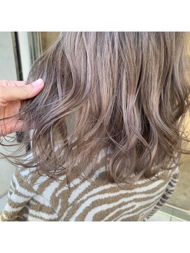 リタ(rita.) 大串弥生◎ハイトーンベージュ