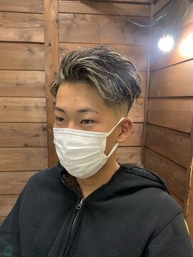 ラボーテイサミヘアーイースト(La.beaut'e ISAMI HAIR EAST) MEN’S HAIRハイライトマッシュパーマ〈理容室〉東浦和メンズ
