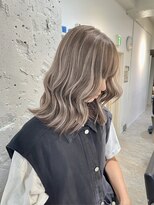 ブレンド 渋谷(BLend)&nbsp;ハイライトカラーマチルダボブインナーグレージュ前髪