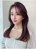 20代に人気！顔周りの後れ毛がかわいいシャギーレイヤーロング