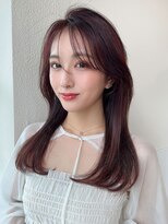 アフロート ディル(AFLOAT D'L)&nbsp;20代に人気！顔周りの後れ毛がかわいいシャギーレイヤーロング