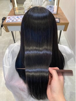 ルル(LuLu by KENJE)の写真/ダメージレスで自然なストレートを実現♪クセやうねりにお悩みの髪質改善メニューで憧れの艶髪へ。