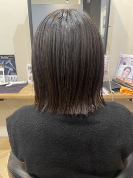 アルター(aL ter) ダークモカ◎ぱつボブ［似合わせカット］