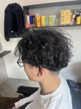 ボンド(Bond) 20代30代40代メンズカット  シャドウパーマ