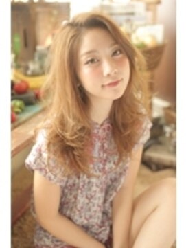 オハナ(ohana) 【ohana/表参道】 洗いざらしで決まるゆるふわワンサイドミディ