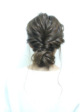 ガーデンエス 緑井店(GARDEN es) ヘアアレンジ 1