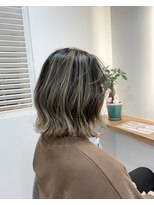 フレリス(FreRis)&nbsp;コントラストバレイヤージュ×くびれミディ☆ グレージュ