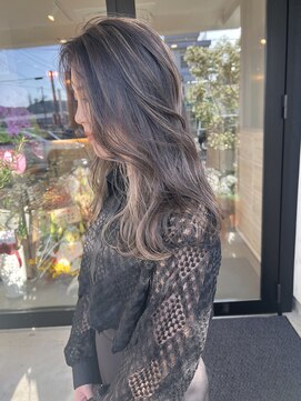 イト(itO.) ハイライト×イヤリングカラー