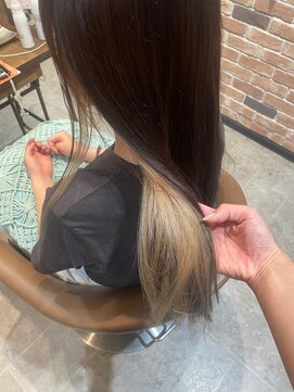 スペックホルダー(Spec Holder) インナーブリーチ インナーカラーベージュ ストレート