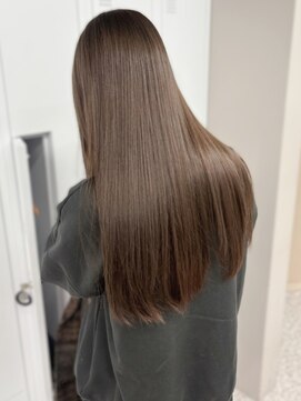 イロウ 天神大名店(IROW) 髪質改善　艶感　ベージュカラー　ストレートヘア【天神大名】