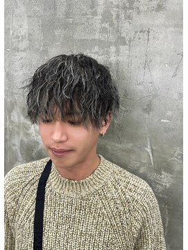 メンズサロン キング 梅田店(Men’s salon K!ng) 波巻きツイストスパイラルパーマ/フェザーパーマ/眉毛/メンズ
