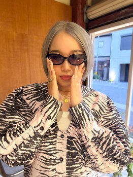 ヤー(YAH)の写真/【福島駅から徒歩5分】人気のショートはお任せを！顔周りの似合わせ術と毛先の動きまでこだわったカット。