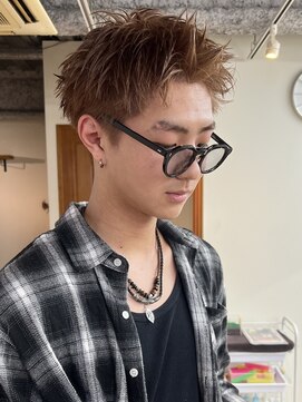 ガレージ バイ グリーン 原宿 表参道(Garage by green) 【SHUN】スパイキーショート×ハイトーン