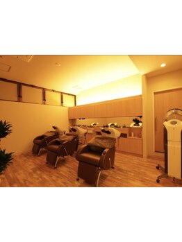 【豊岡/大型駐車場有】ゆったりとした空間で頭皮や髪をケア♪心からゆったりと癒される極上のひとときを…