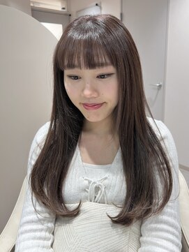 透明感抜群グレージュカラー