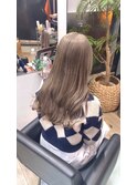 ミルクティーベージュ