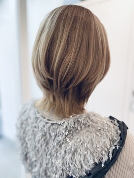 リプルバイメグ(Ripple by mEg) 20代・30代　ハッシュカット/グレージュカラー