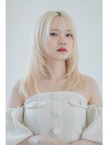 ルーブ トウキョウ(Loob. TOKYO) ハイトーンカラーミルクティーピンクベージュレイヤーカット韓国