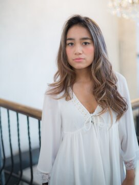 美容室 リズヘアー 稲毛店(Riz hair) ハイライトで作るナチュラルグラデ【稲毛】