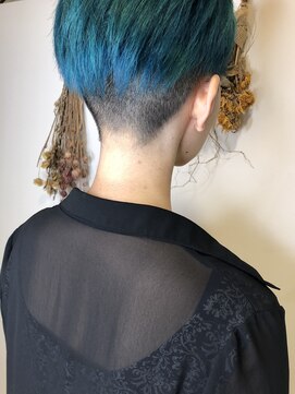 ニューヨークニューヨーク 大久保店(NYNY) 個性派さんの水色カラー