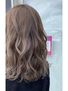 ヘアーラウンジ プレ(Hair Lounge Ple) ミルクティーベージュ