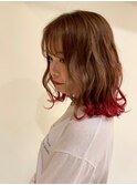 レッド裾カラー