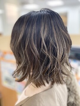ヘアポジション 横手(HAIR Position) くっきりハイライトカラー♪