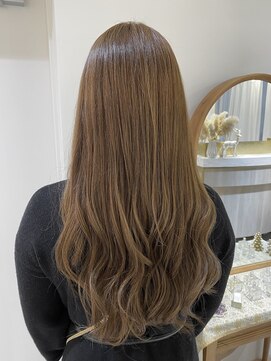 アンド ラ ブランシュ(&.La Blanche) ロングヘア/グレージュカラー/ココアベージュ/黒髪カタログ/大宮