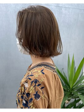 ヒースプール(Heathpool) レイヤーボブ/ベージュカラー