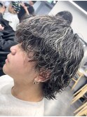 渋谷メンズハイライトメンズパーマセンターパートウルフカット