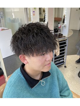 アンドゥ ヘア ファミリア(Andoux Hair familiar) ツイストスパイラルパーマ