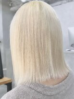 イリ 心斎橋(ili)&nbsp;ハイトーンカラーミルクティーベージュボブ