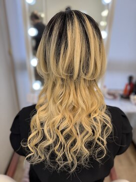 マカリィ 池袋店(Makalii) 巻き