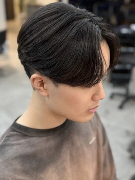 シーフ 千葉(Cyf) 曲がる縮毛矯正/縮毛矯正/センターパート/千葉駅/千葉/齊藤大樹