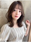 ブリーチなしW ベージュ 外ハネ 顔まわり