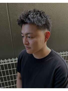 レム ナガノ(REM) テーパーフェード/スパイキーショート