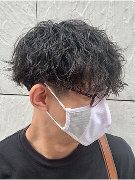 ジーニー 新百合ヶ丘(Genie) フェザーパーマサーフカール刈り上げセンターパート