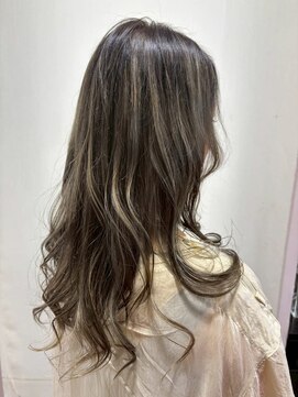 カミオ シオン(KAMIO CION) 【外国人風ハイライト×揺れるウェーブロング】