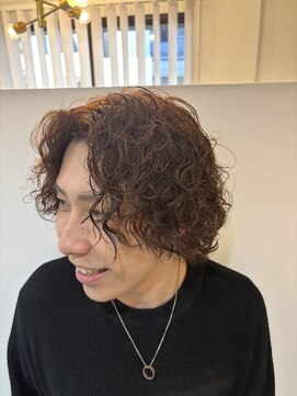 アンド グラフ(& Graph.) ミディアムスパイラル常田風パーマメンズカット