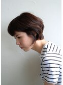ワイドバングの前下がりショートボブ/グレーベージュ30代40代