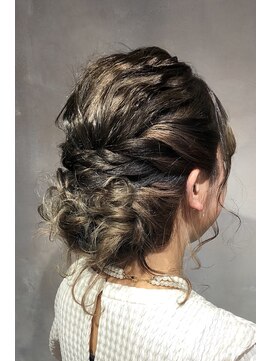 ザ ヘア ディードットログ(The hair D.Log) パーティヘアアレンジ