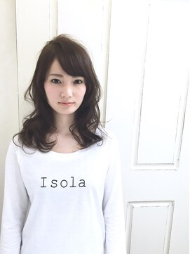 イソラヘアアトリエ(Isola hair atelier) 【Isola】ゆるやか×セミディ